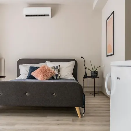 מלון דירות 21 Boutique Balatonalmádi