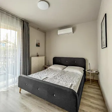21 Boutique 3*